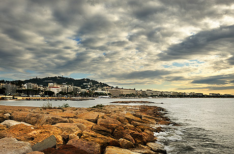 Cannes cloudy morning photo