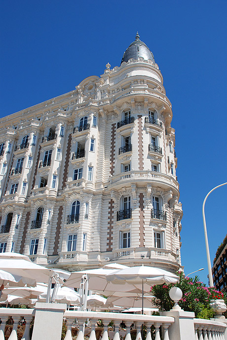 Luxury hotel on the promenade of La Croisette Cannes photo